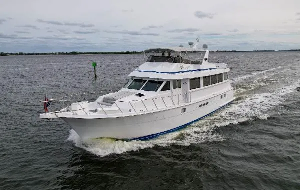 Slide: The Image of Hatteras 70 Sport Deck Motor Yacht 1997 - 2