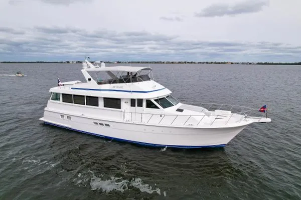 Slide: The Image of Hatteras 70 Sport Deck Motor Yacht 1997 - 6