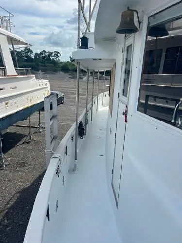 Slide: The Image of Custom Pilothouse Trawler 1987 - 8