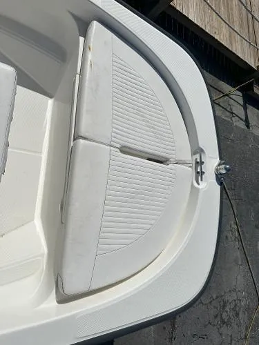 Slide: The Image of Boston Whaler 15 Montauk 2017 - 7