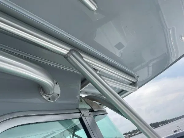 Slide: The Image of Yellowfin 42 2012 - 10