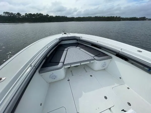 Slide: The Image of Yellowfin 42 2012 - 4