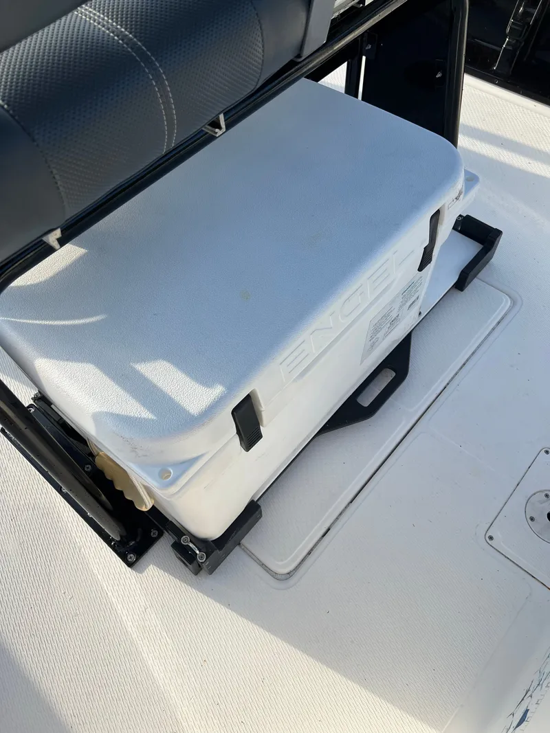 Slide: The Image of Engel cooler on a 2016 Blue Wave 2400 PureBay boat. - 21