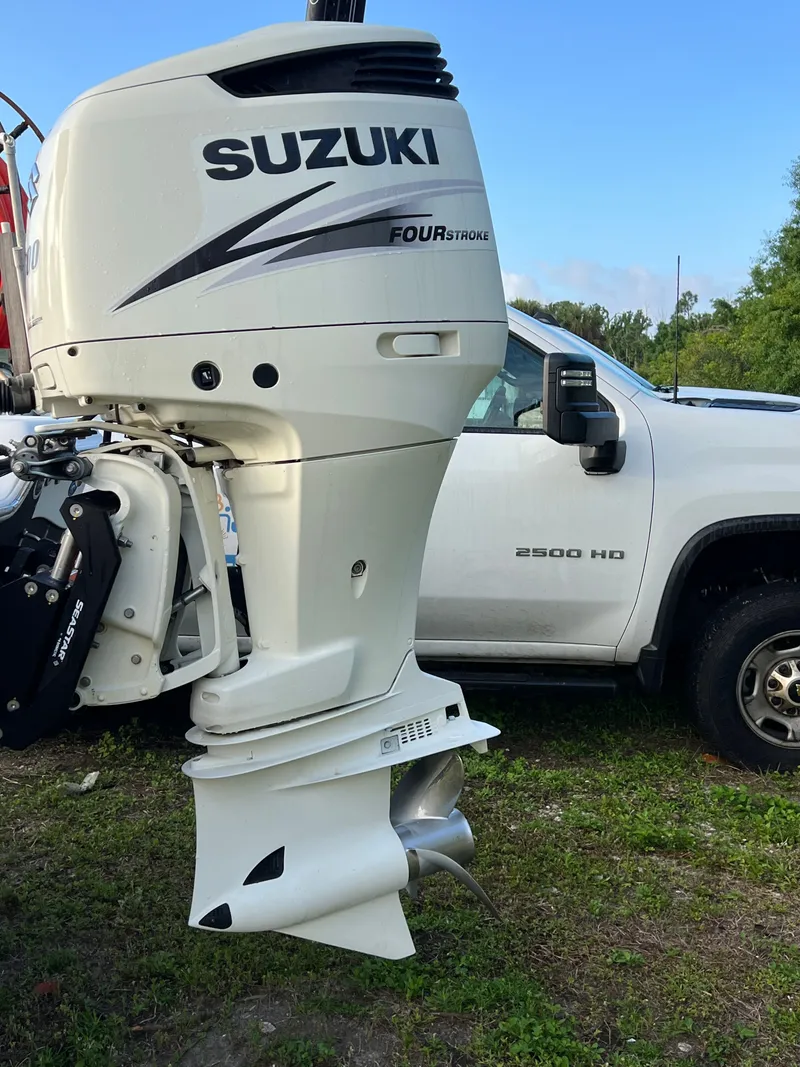Slide: The Image of Suzuki outboard motor on Blue Wave 2400 PureBay boat, 2016 model. - 5