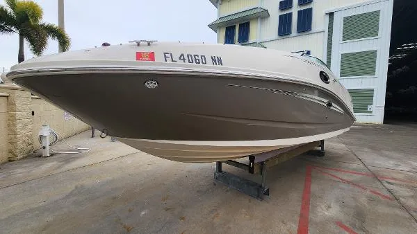 Slide: The Image of Sea Ray 260 Sundeck 2007 - 1