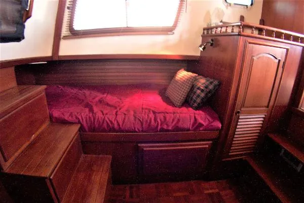 Slide: The Image of Marine Trader 34 Trawler 1983 - 10