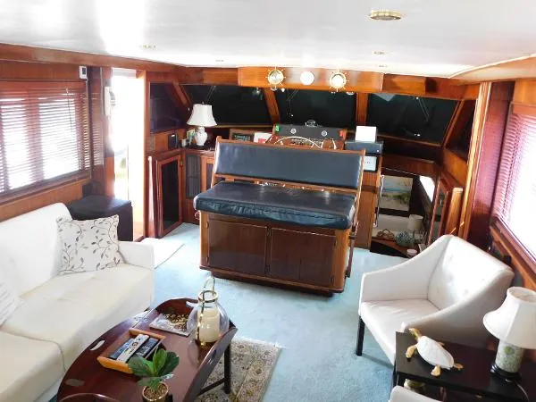 Slide: The Image of Hatteras 53 Motor Yacht 1986 - 6