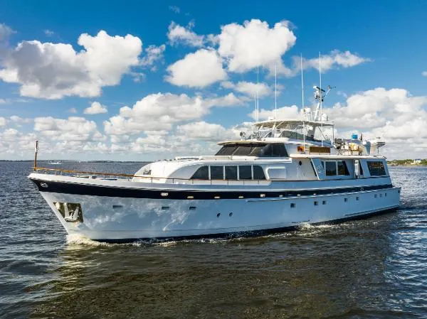 Slide: The Image of Cheoy Lee 90 Motor Yacht 1985 - 0