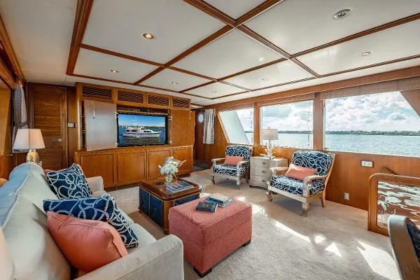 Slide: The Image of Cheoy Lee 90 Motor Yacht 1985 - 10