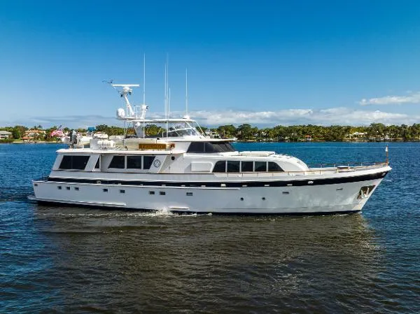 Slide: The Image of Cheoy Lee 90 Motor Yacht 1985 - 2