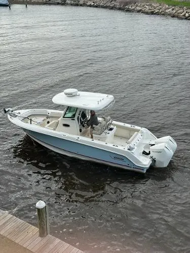 Slide: The Image of Boston Whaler 250 Outrage 2022 - 6