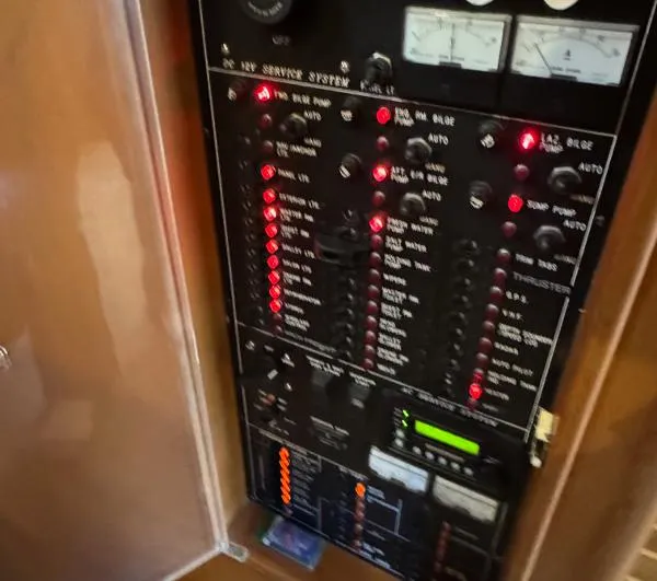 Slide: The Image of Ocean Alexander 42 Altus 2004 - 7