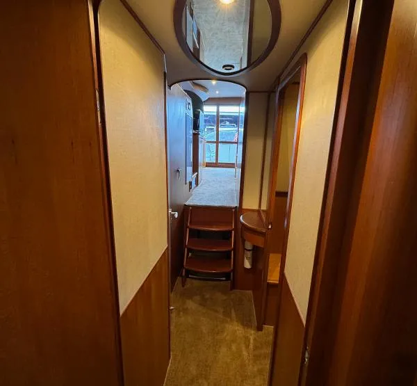 Slide: The Image of Ocean Alexander 42 Altus 2004 - 8