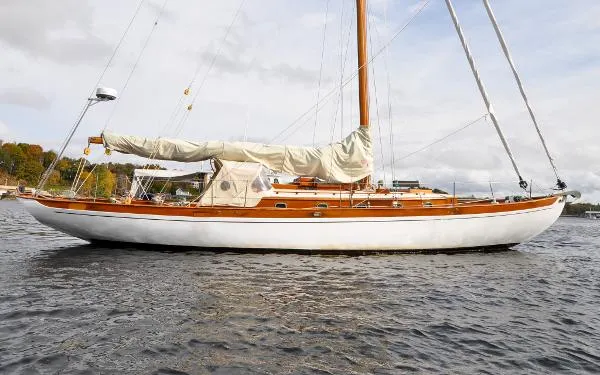 Slide: The Image of Custom Eldredge-McInnis 47 Cutter 1947 - 1