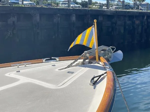 Slide: The Image of Hinckley Yachts 36 Picnic Boat EP -2024 YANMAR 2002 - 3
