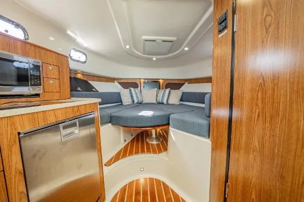 Slide: The Image of Pursuit OS 345 Offshore 2014 - 5