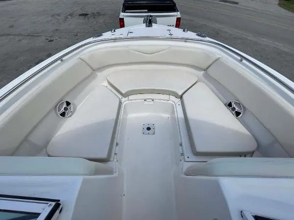 Slide: The Image of Robalo 247 Dual Console 2017 - 3