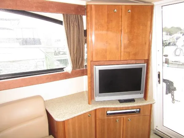 Slide: The Image of Meridian 411 Sedan 2007 - 3