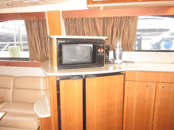 Slide: The Image of Meridian 411 Sedan 2007 - 7