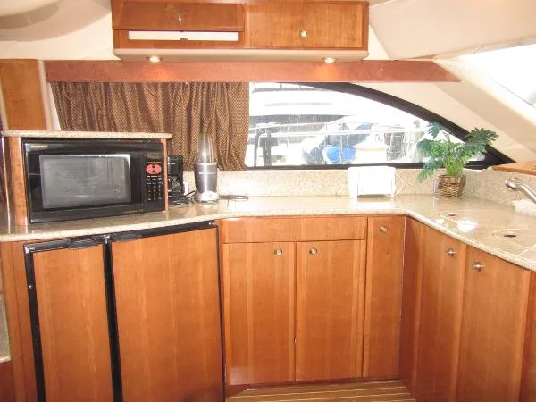 Slide: The Image of Meridian 411 Sedan 2007 - 8