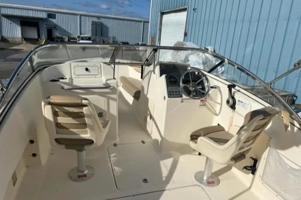 Slide: The Image of Scout dorado 210 2018 - 6