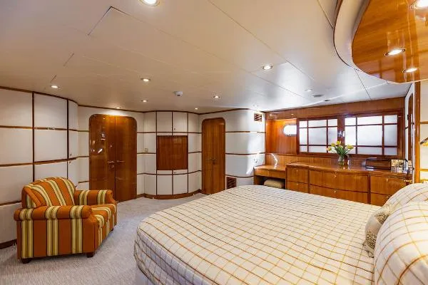 Slide: The Image of Monte Fino 88 Motoryacht 2001 - 3