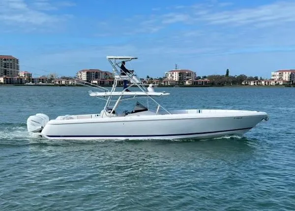 Slide: The Image of Intrepid 400 Center Console 2016 - 1