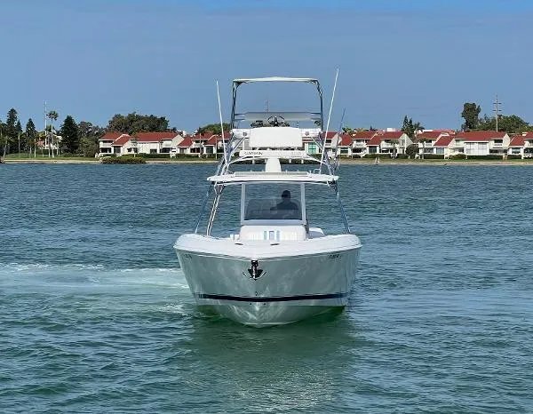 Slide: The Image of Intrepid 400 Center Console 2016 - 3