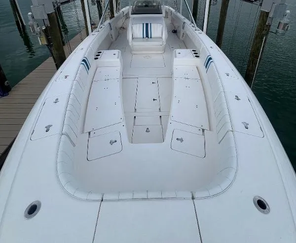 Slide: The Image of Intrepid 400 Center Console 2016 - 6