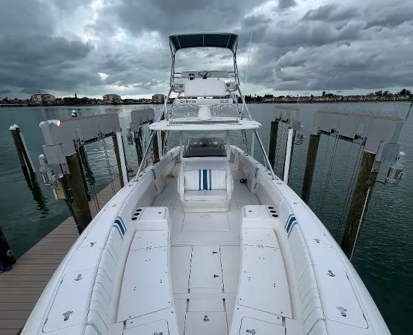 Slide: The Image of Intrepid 400 Center Console 2016 - 7