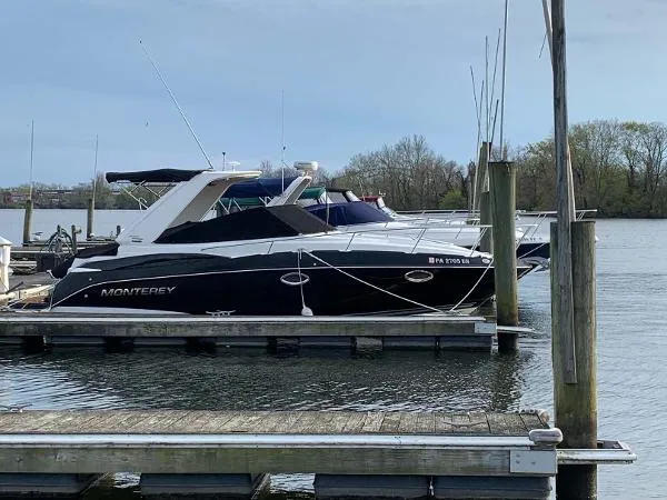 Slide: The Image of Monterey 280 Sport Yacht 2014 - 0