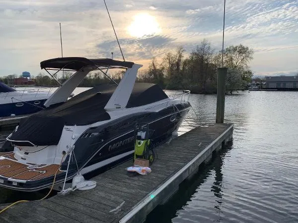 Slide: The Image of Monterey 280 Sport Yacht 2014 - 1