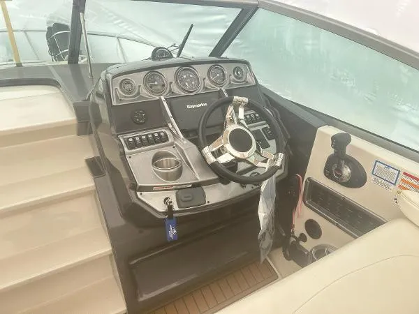 Slide: The Image of Monterey 280 Sport Yacht 2014 - 5