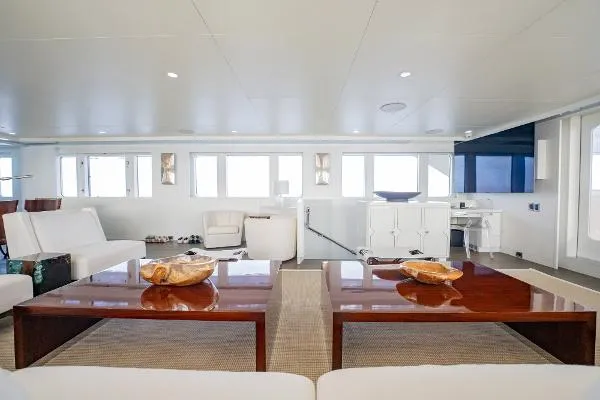 Slide: The Image of Feadship Tri-Deck Motor Yacht 1990 - 6