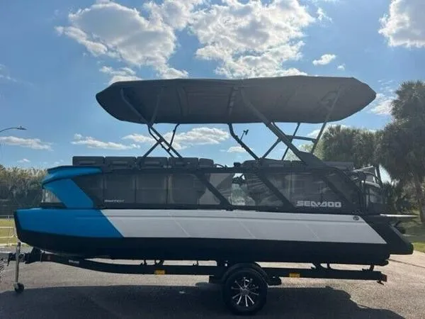 Slide: The Image of Sea-Doo Switch Sport 21 2022 - 2