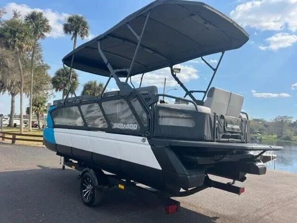 Slide: The Image of Sea-Doo Switch Sport 21 2022 - 3