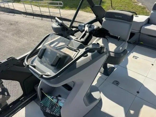Slide: The Image of Sea-Doo Switch Sport 21 2022 - 7