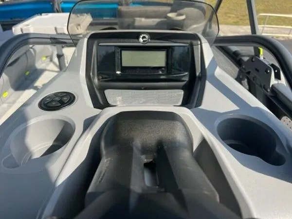 Slide: The Image of Sea-Doo Switch Sport 21 2022 - 8