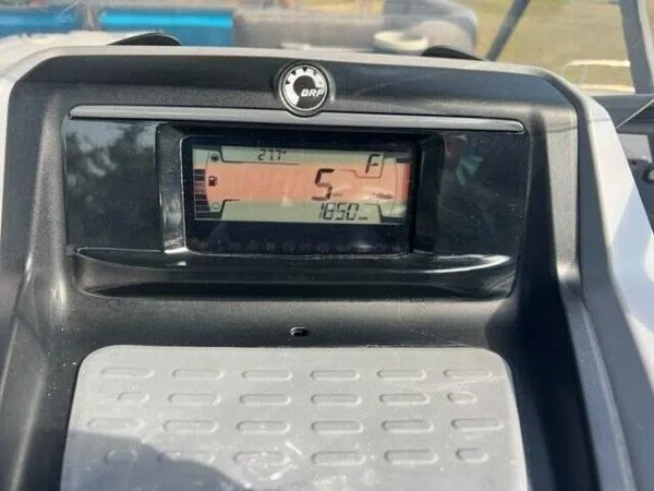 Slide: The Image of Sea-Doo Switch Sport 21 2022 - 9