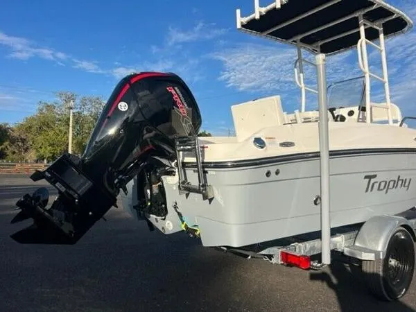 Slide: The Image of Bayliner Trophy T18 BAY 2023 - 5