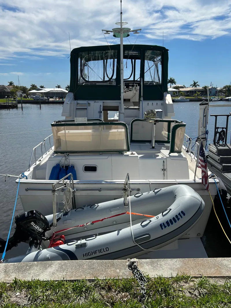 Slide: The Image of Mainship 430 Trawler 2002 - 3