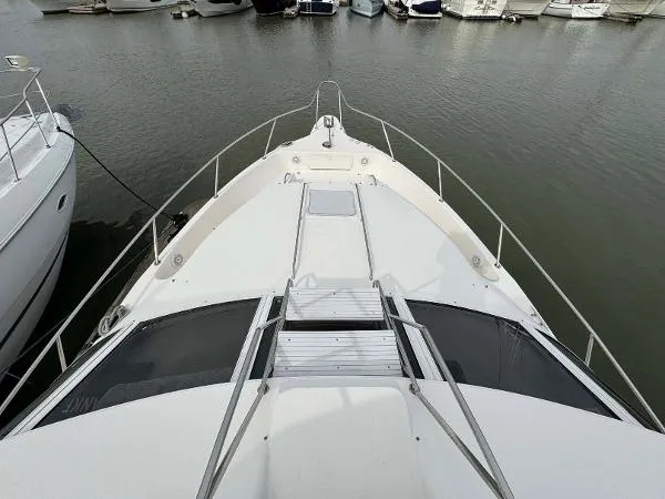 Slide: The Image of Sea Ray 440 Express Bridge 1996 - 10