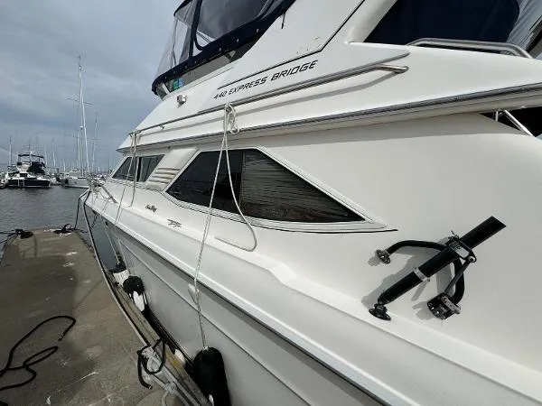 Slide: The Image of Sea Ray 440 Express Bridge 1996 - 4