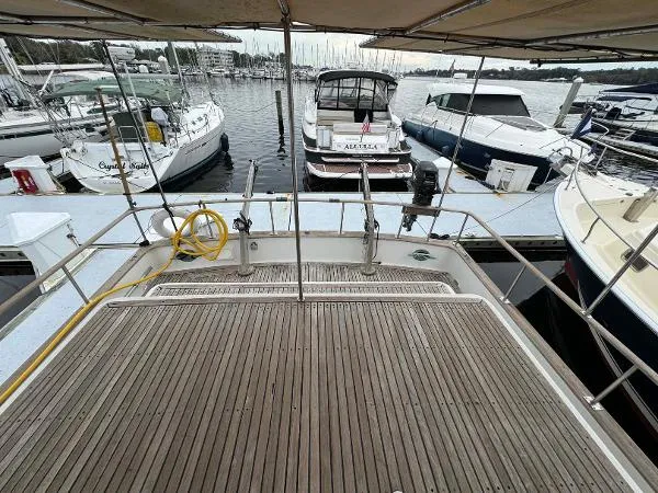 Slide: The Image of CHB 41 Hercules 1982 - 11