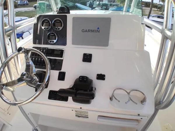 Slide: The Image of Robalo R260 Center Console 2017 - 11