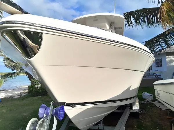 Slide: The Image of Robalo R260 Center Console 2017 - 3