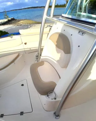 Slide: The Image of Robalo R260 Center Console 2017 - 9