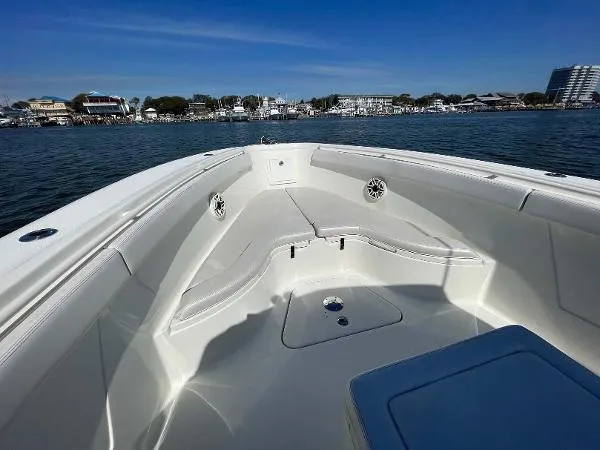 Slide: The Image of Hydra-Sports 3400 Center Console 2015 - 10