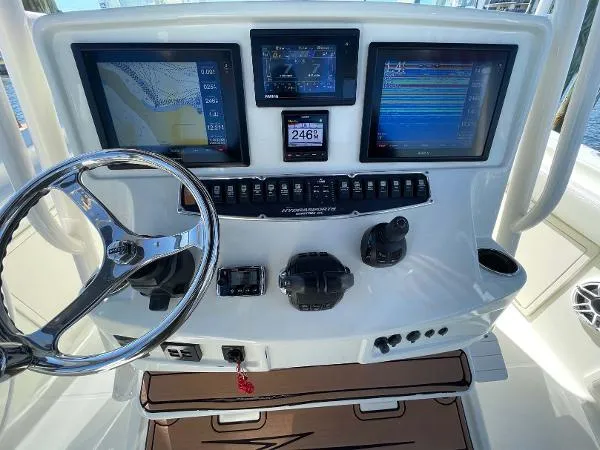 Slide: The Image of Hydra-Sports 3400 Center Console 2015 - 3