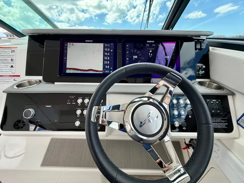 Slide: The Image of Sea Ray Sundancer 320 Outboard 2025 - 45